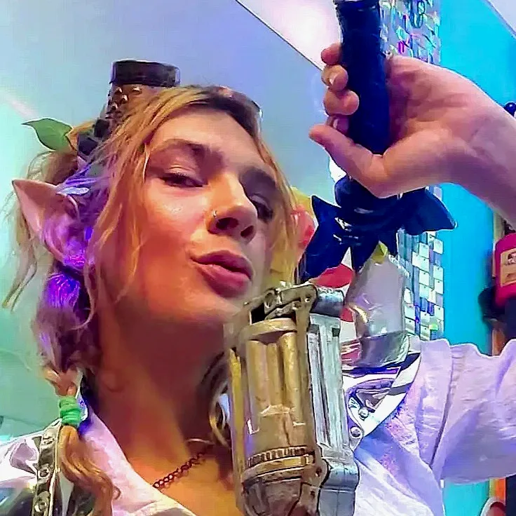 Tranysaurus Rex - Independent Escort Multi colored in Dayton