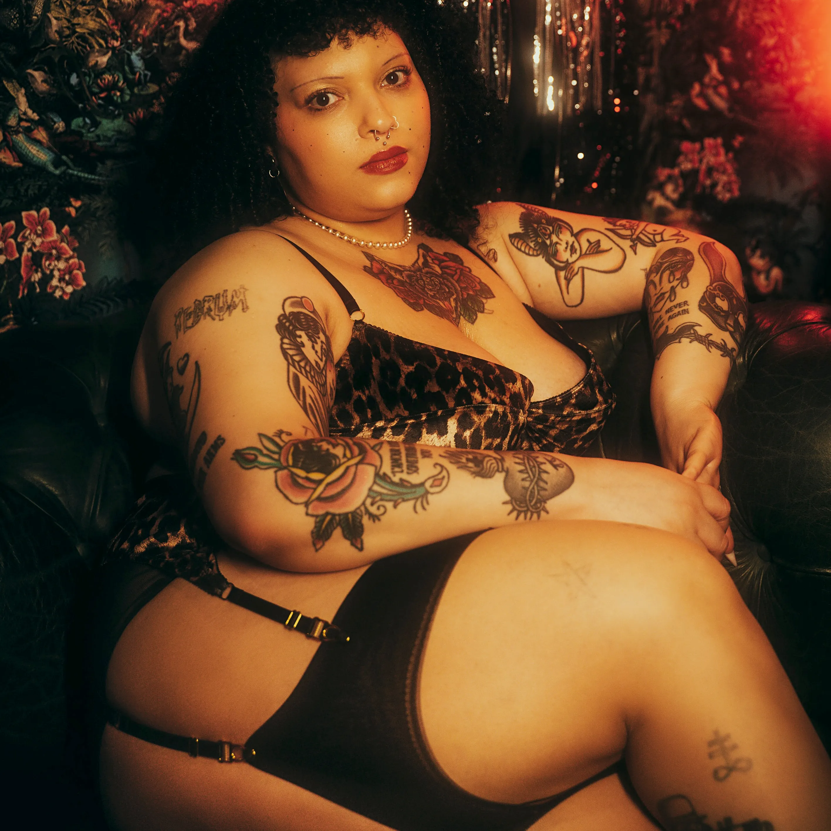 Delphine Dubois - Independent Escort Brunette in London