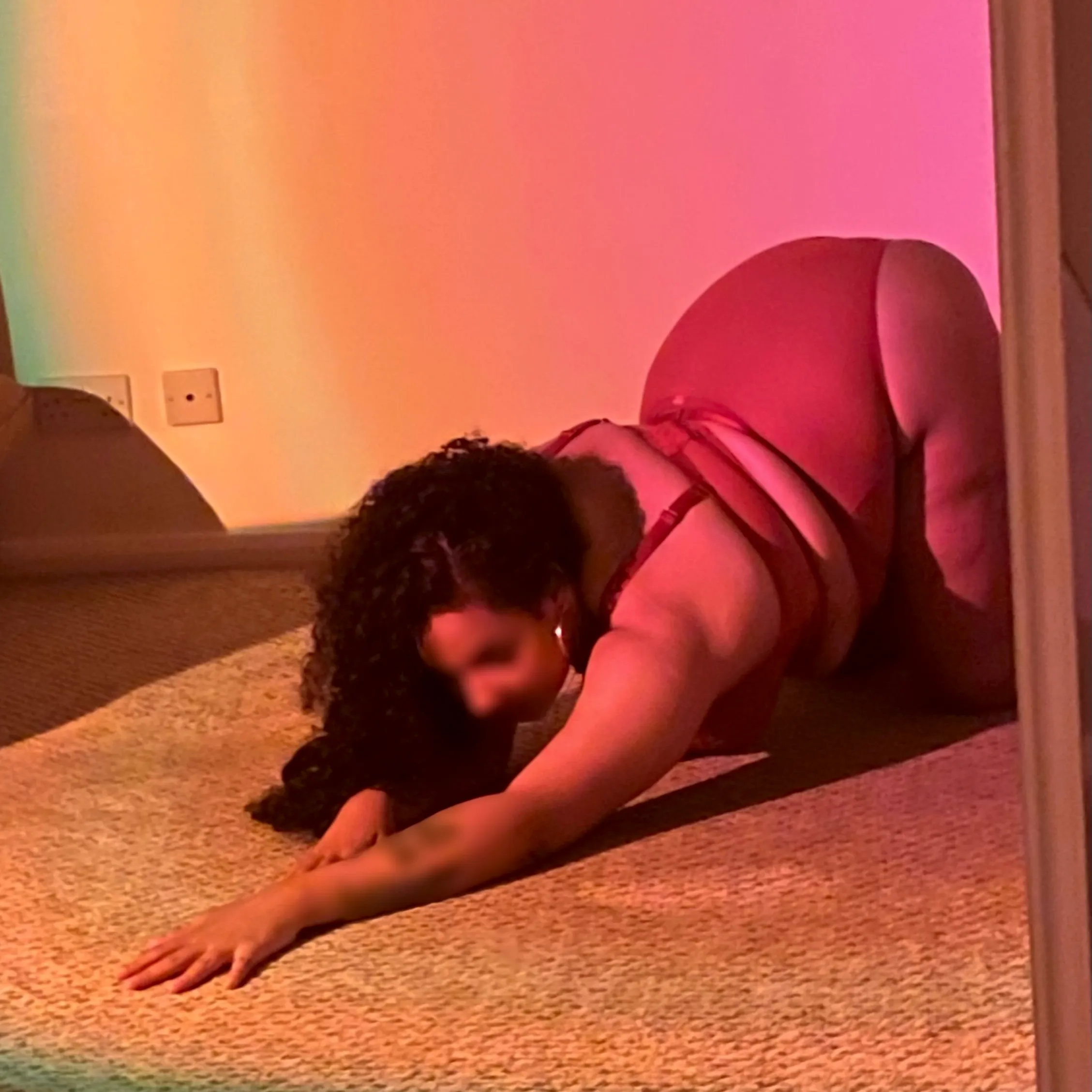 Sasha Bailey - Independent Escort Brunette in London