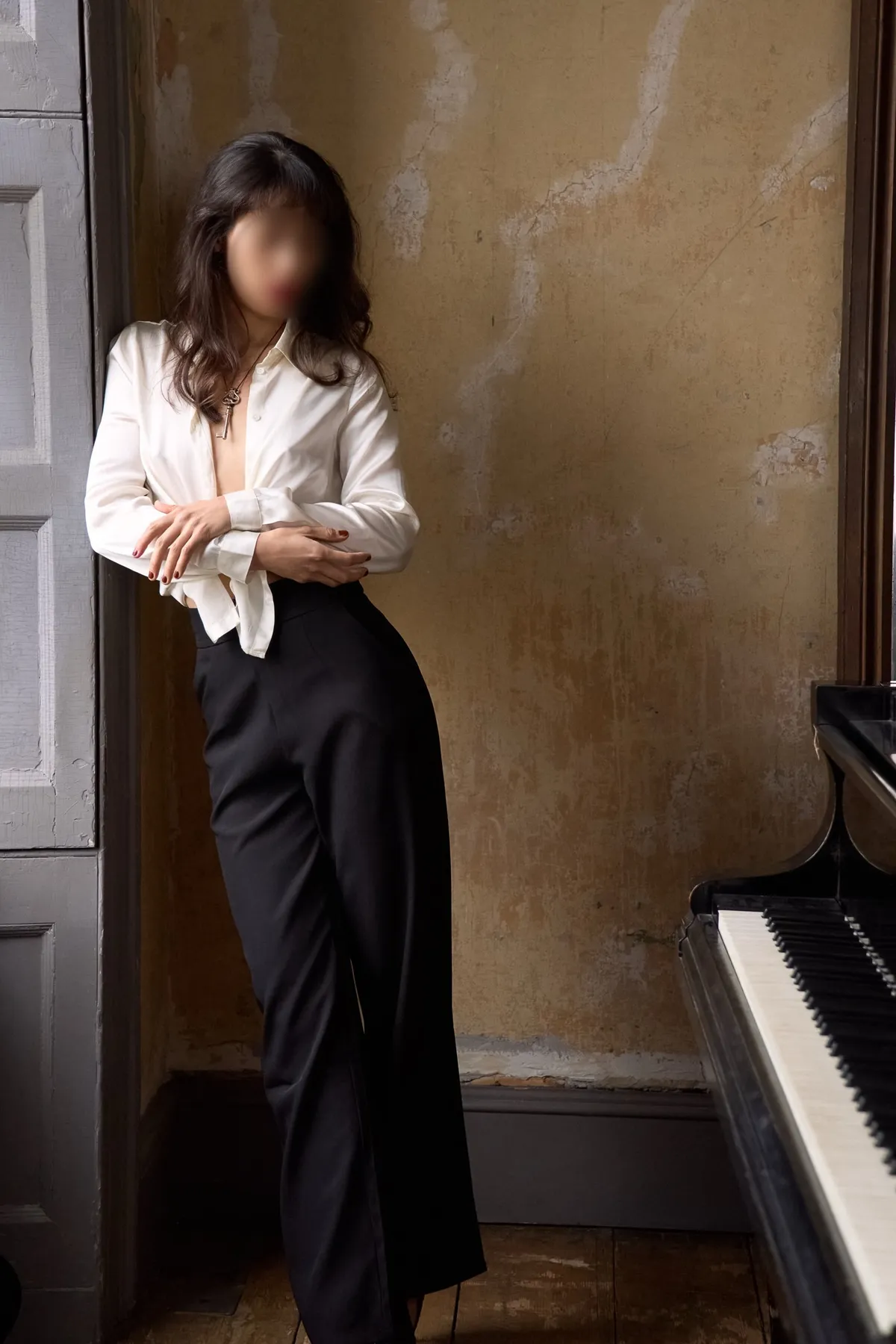 Anais Li - Independent Escort Brunette in London