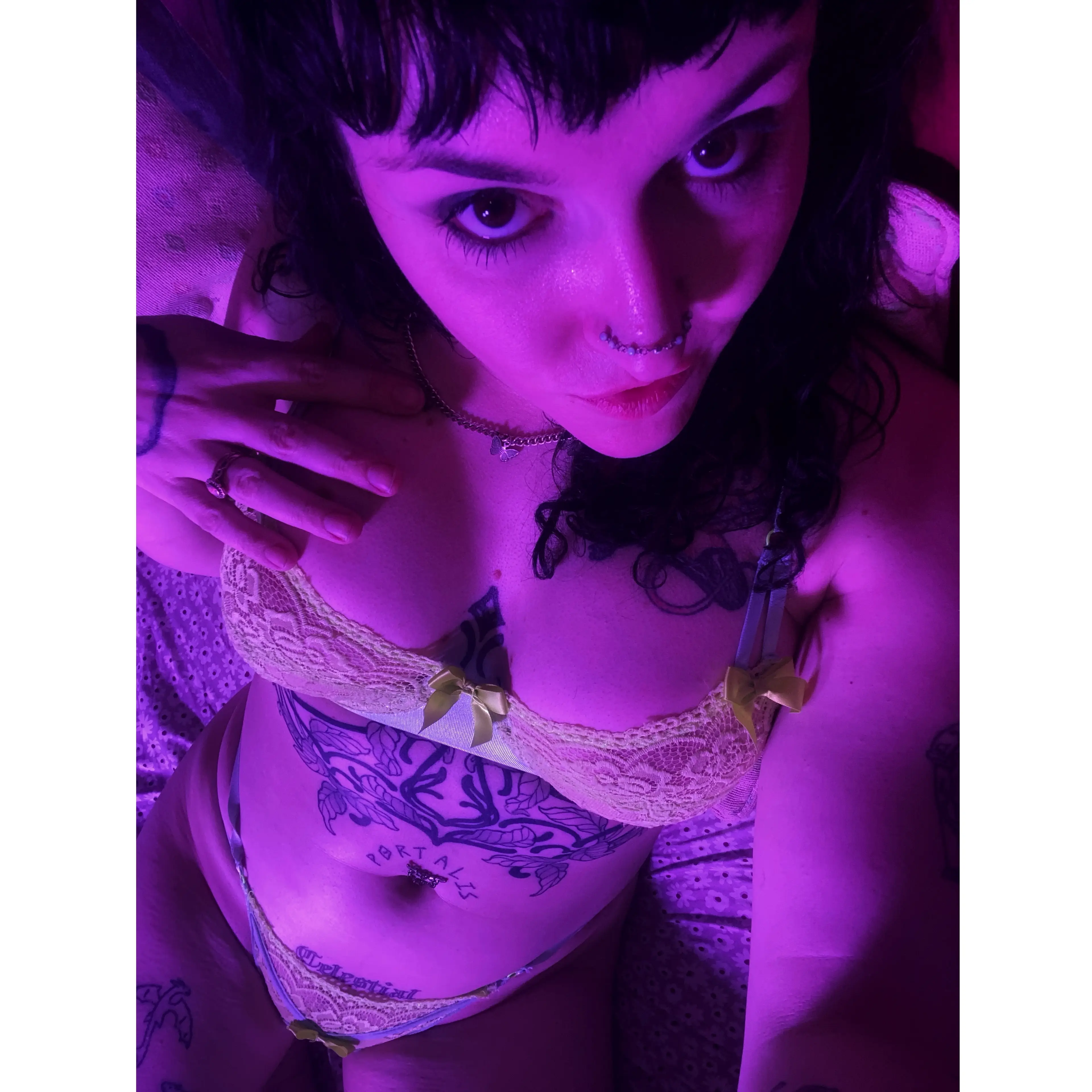 Dolly Novah 's Profile image