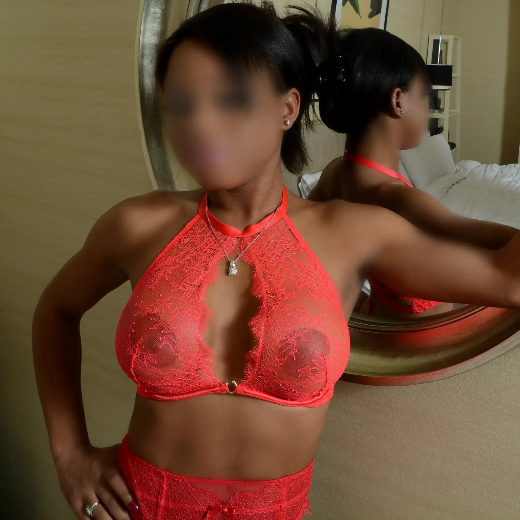 Mya Michelle - Independent Escort Brunette in Chicago