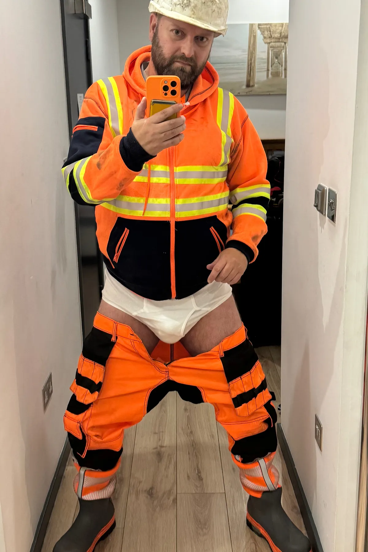 Hi Vis Daddy - Independent Escort Brunette in Middlesbrough