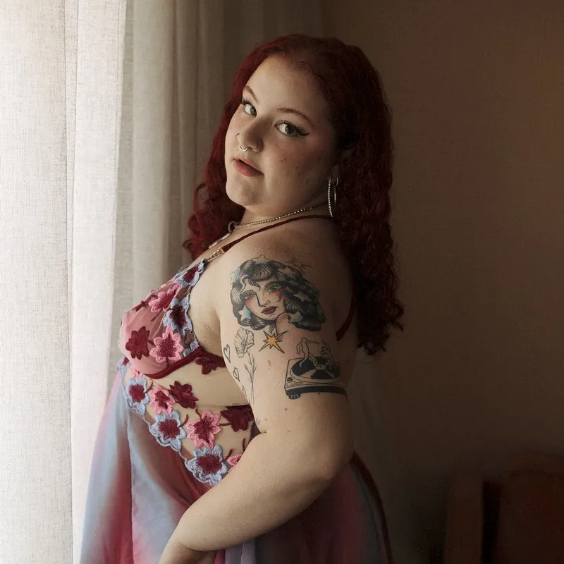 Sarah Fawning - Independent Escort Red in Canberra